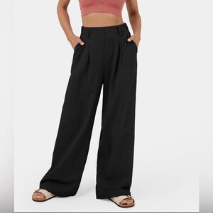 NWT - High waisted, side pocket, flowy, casual pants